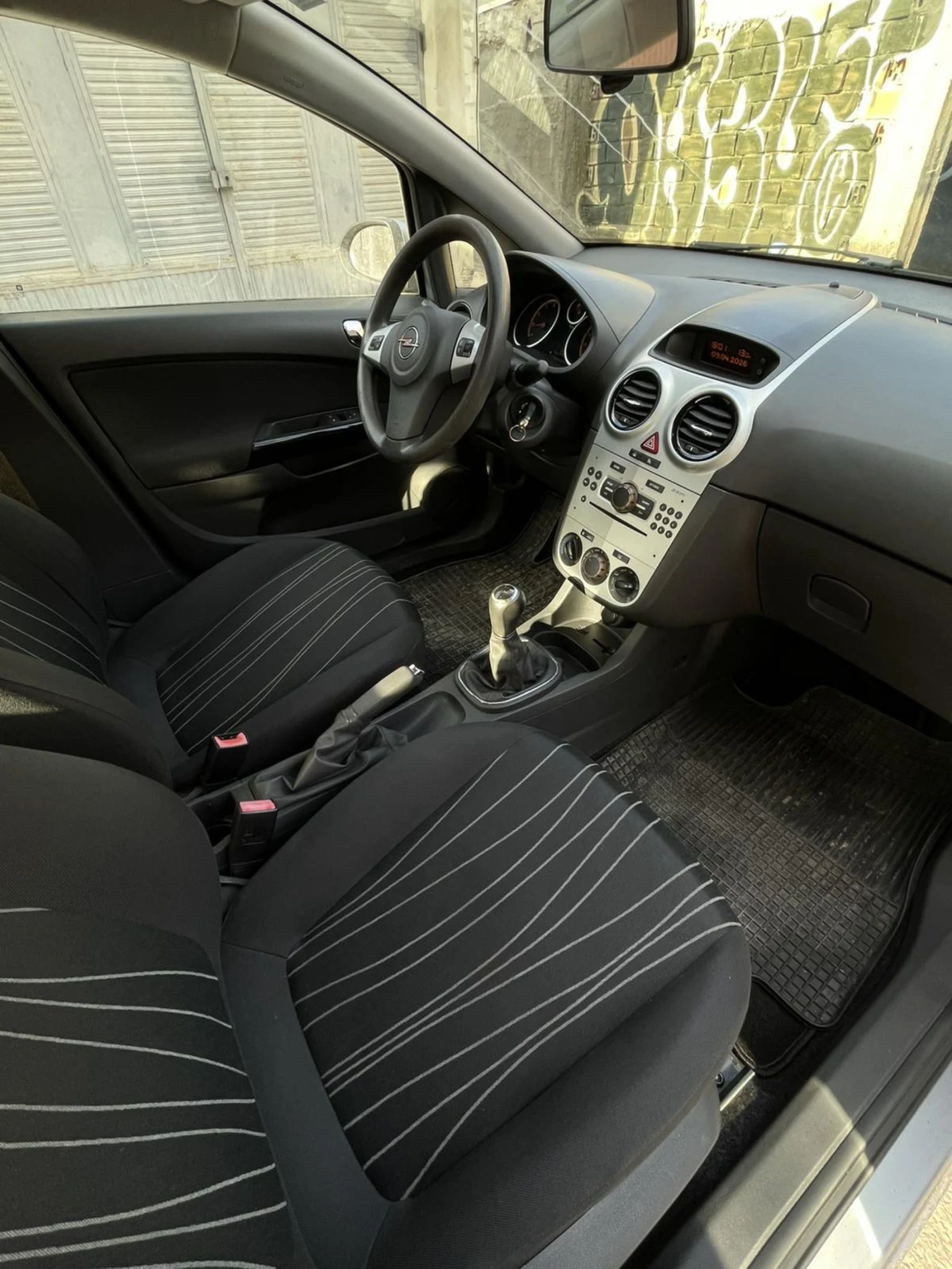 Opel Corsa, снимка 12 - Автомобили и джипове - 54150509