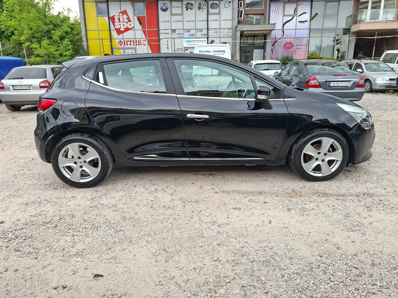 Renault Clio 1.5DCI.NAVI, снимка 5 - Автомобили и джипове - 54544694