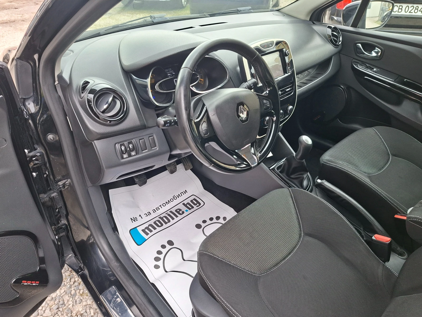Renault Clio 1.5DCI.NAVI, снимка 9 - Автомобили и джипове - 54544694