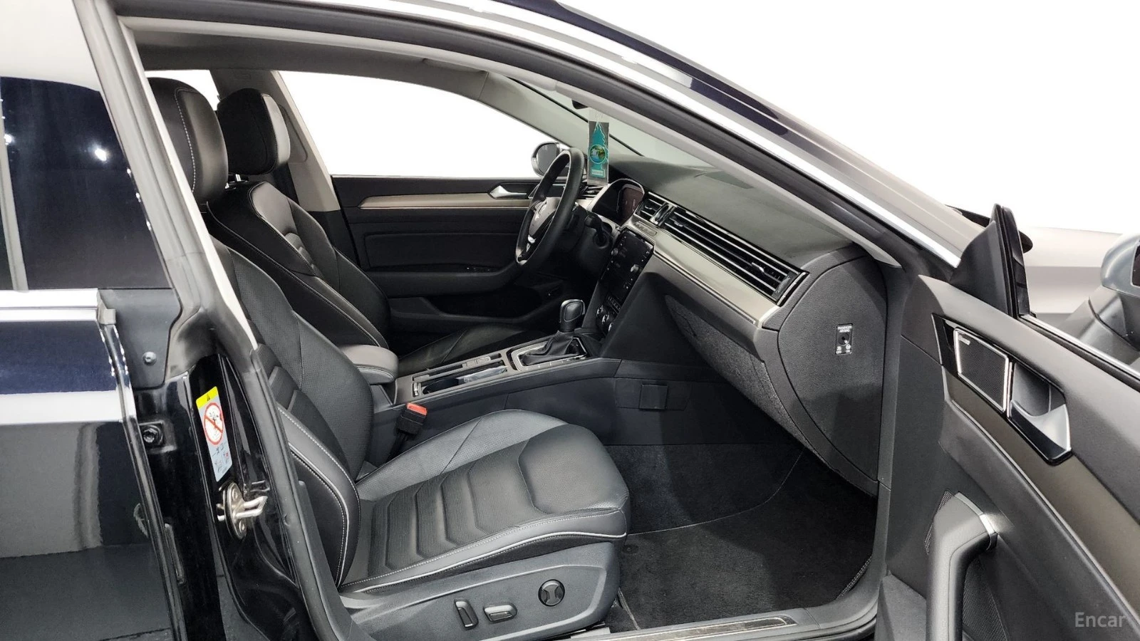 VW Arteon 2.0 TDI PRESTIGE 4MOTION* HUD* 360* МАСАЖИ, снимка 9 - Автомобили и джипове - 55678463