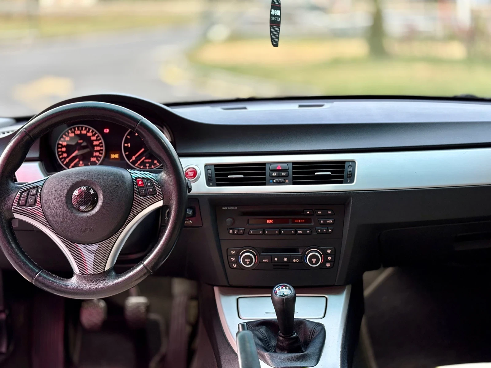 BMW 320, снимка 8 - Автомобили и джипове - 55777557