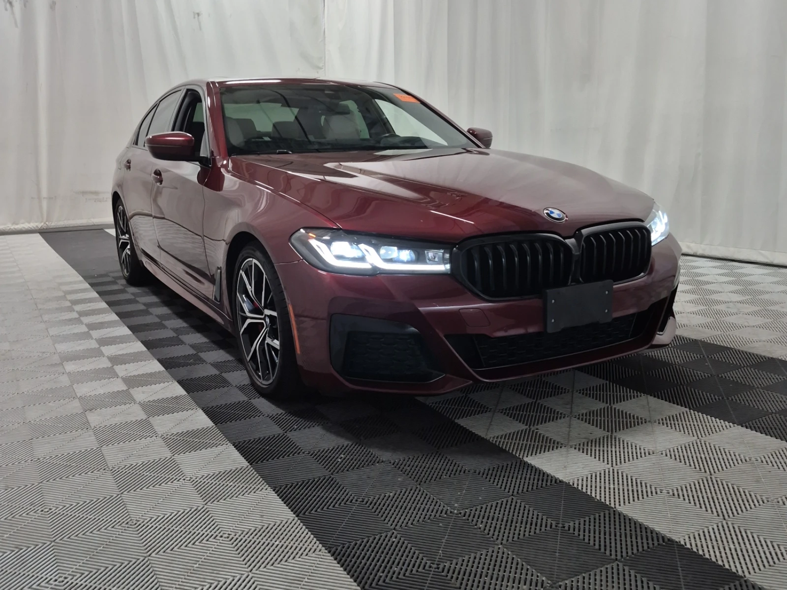BMW 530 XDRIVE / АВТОКРЕДИТ, снимка 2 - Автомобили и джипове - 56087838