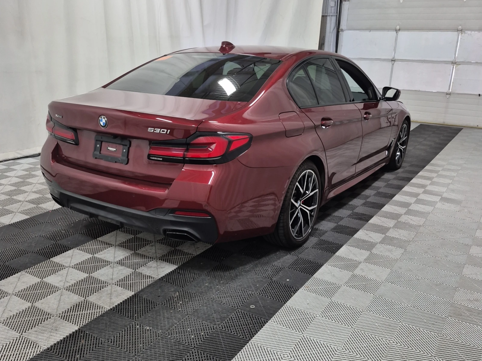 BMW 530 XDRIVE / АВТОКРЕДИТ, снимка 3 - Автомобили и джипове - 56087838