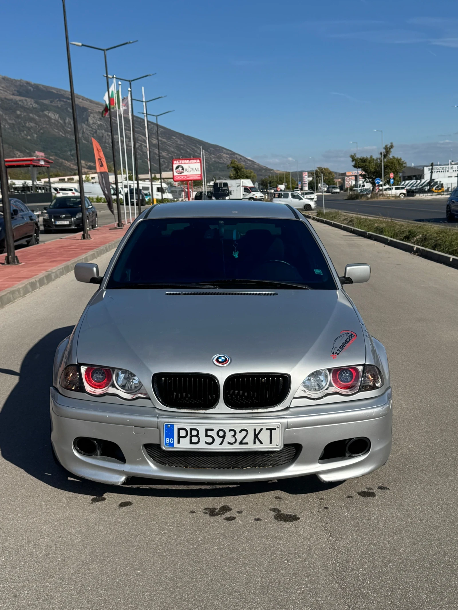 BMW 330