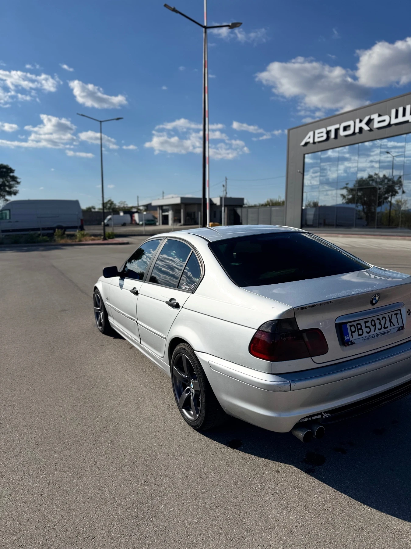 BMW 330, снимка 6 - Автомобили и джипове - 56295320