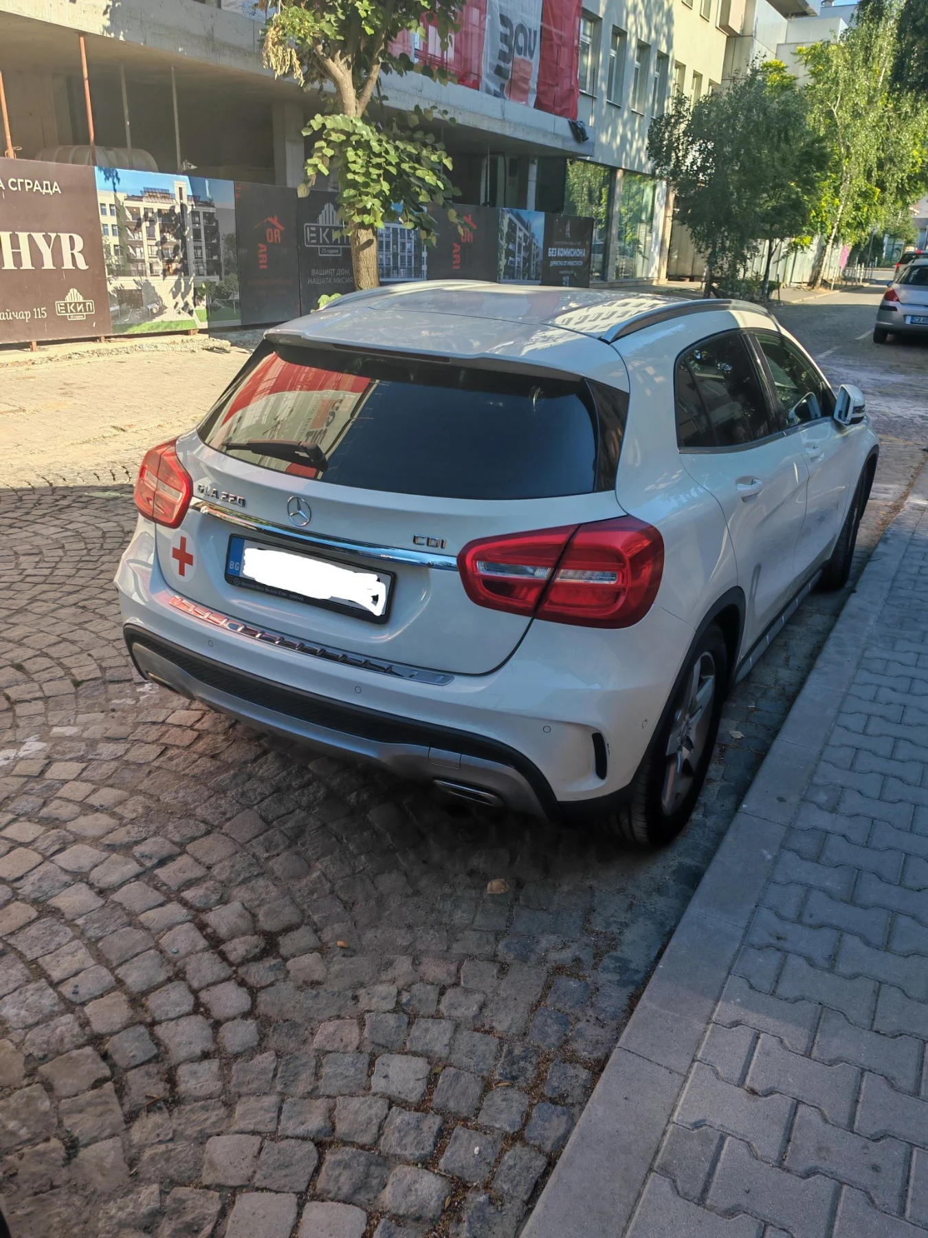 Mercedes-Benz GLA 220 4matic, снимка 2 - Автомобили и джипове - 56643445