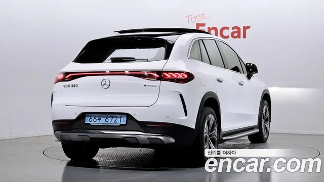 Mercedes-Benz EQE, снимка 2 - Автомобили и джипове - 56281906