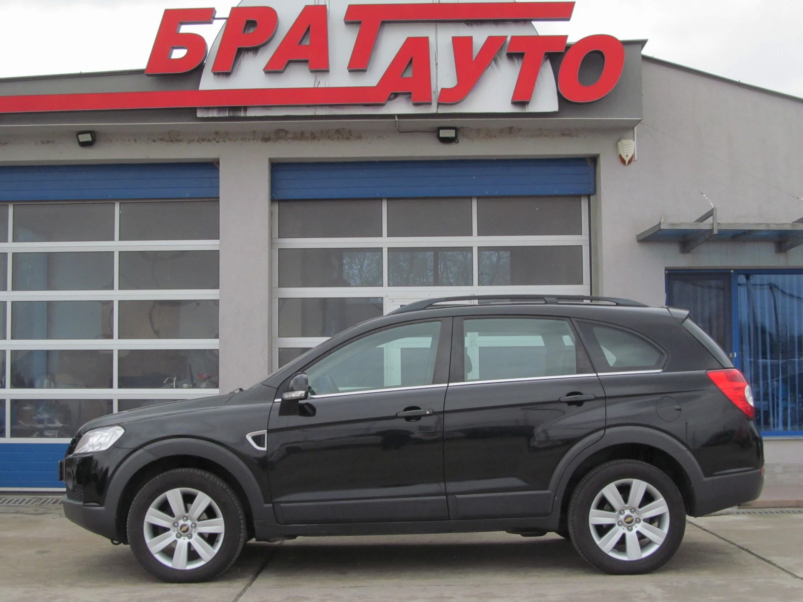 Chevrolet Captiva 3.2БЕНЗИН/4x4/AUTOMATIC/6+ 1 - изображение 5