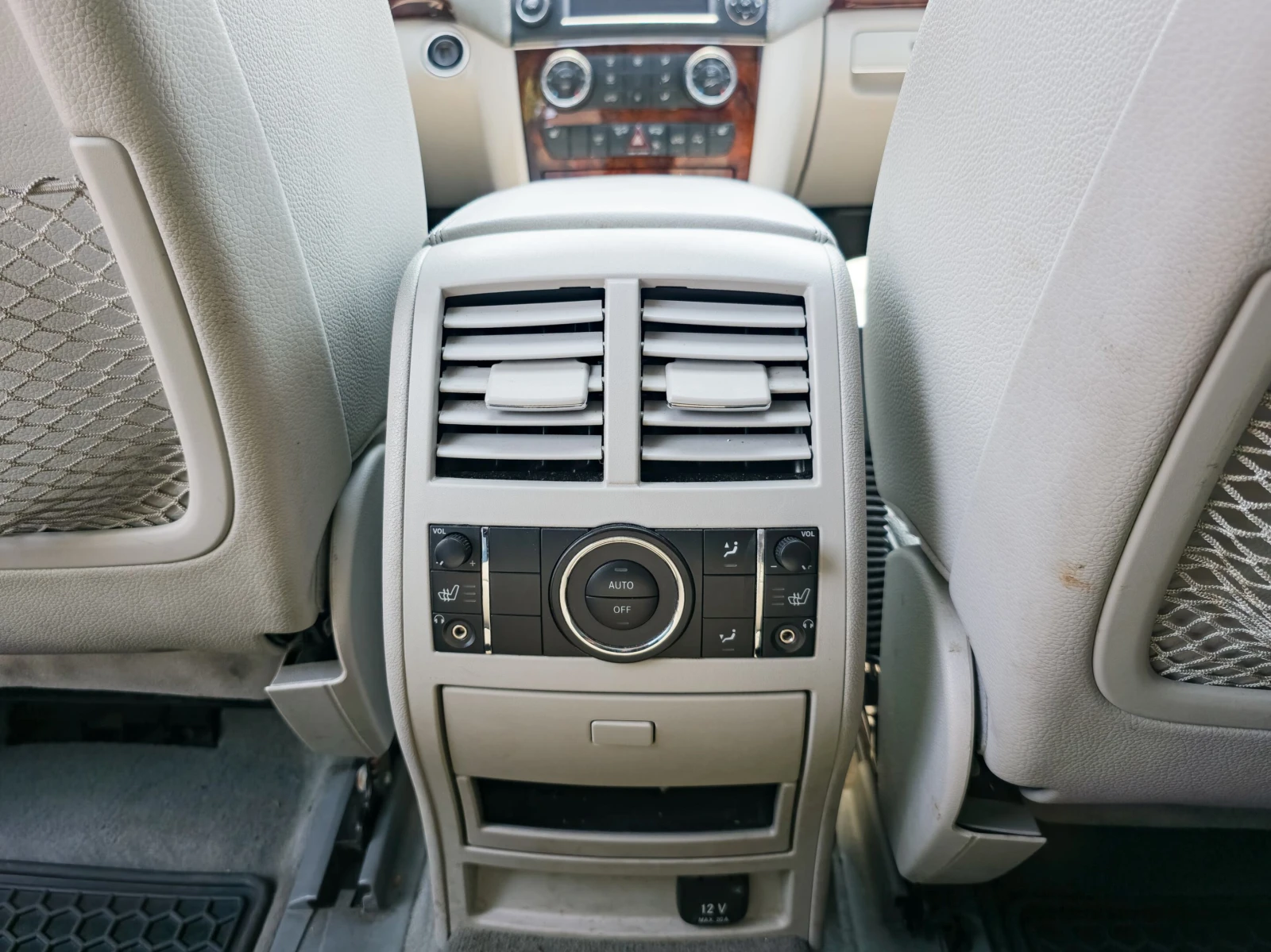 Mercedes-Benz GL 350 AMG PACK* PANO* ВЪЗДУХ* 7МЕСТА* BI-XENON - изображение 10
