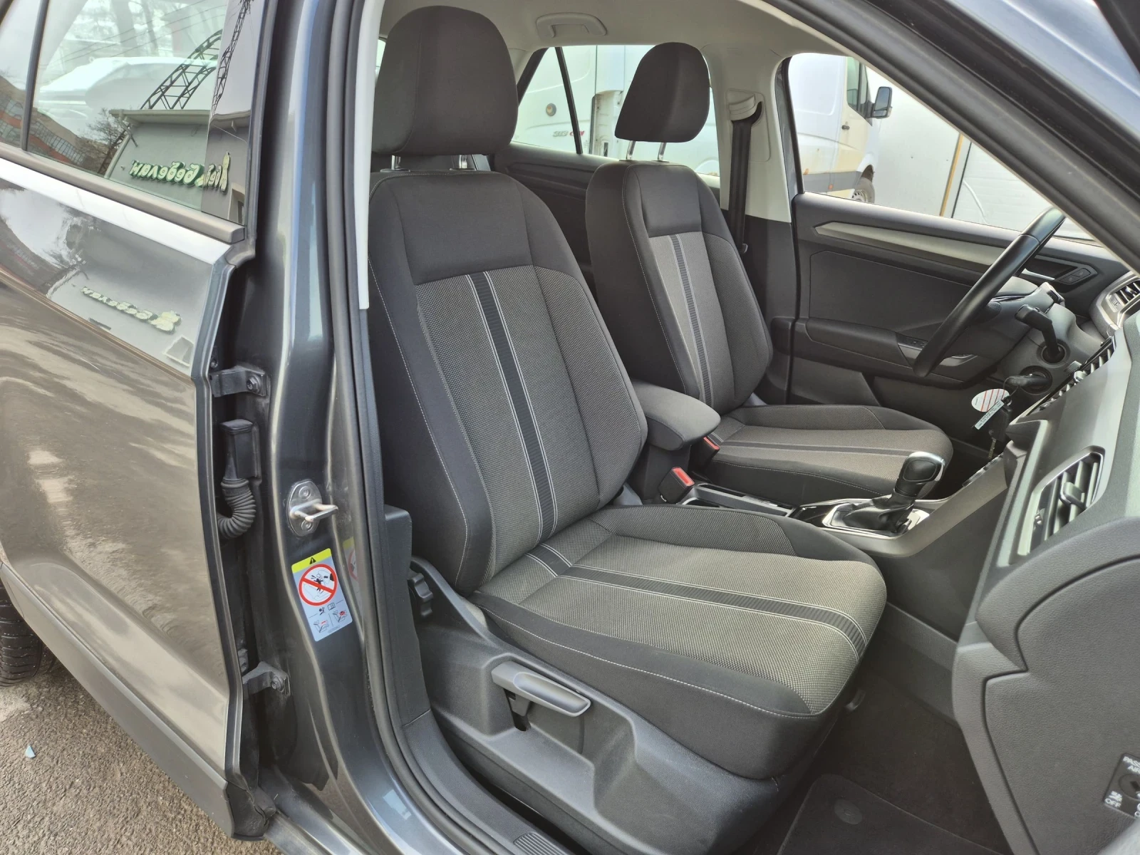 VW T-Roc 2.0TDI DSG7 Matrix Distr Assist | Mobile.bg � ����������� 11