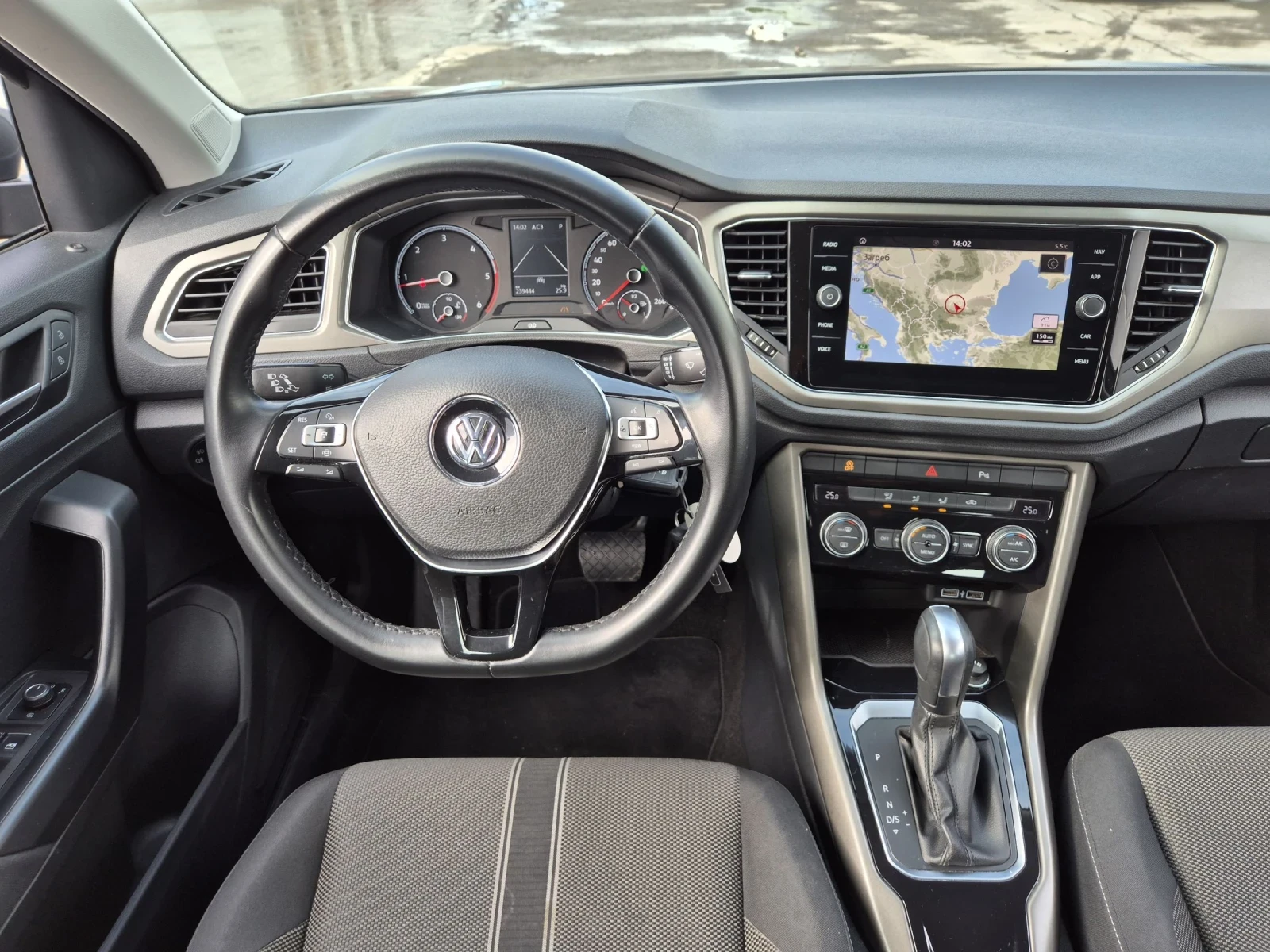 VW T-Roc 2.0TDI DSG7 Matrix Distr Assist | Mobile.bg � ����������� 15