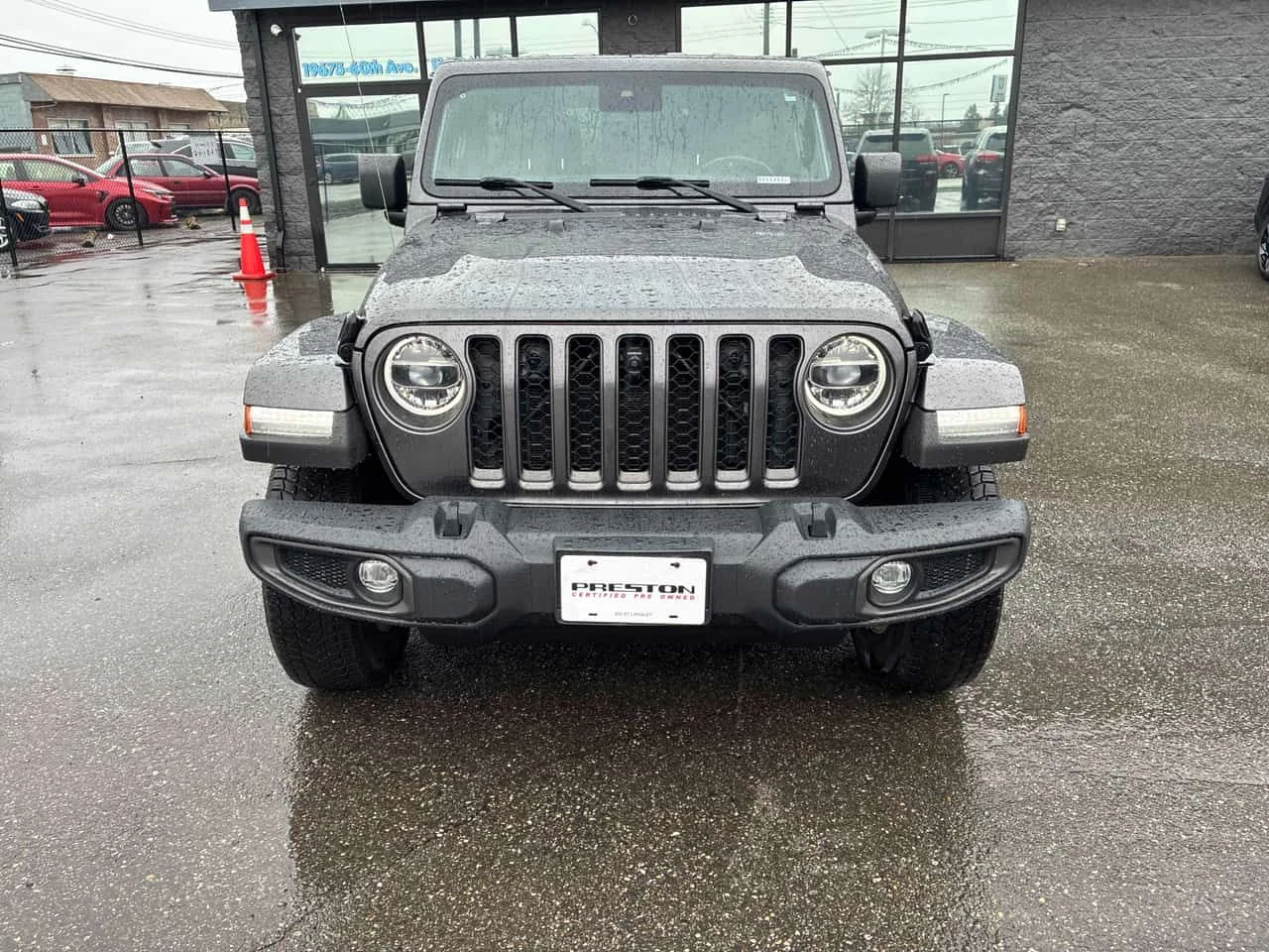Jeep Wrangler * Unlimited Sahara 80th Anniversary * CARFAX* КЛИП, снимка 6 - Автомобили и джипове - 54078069