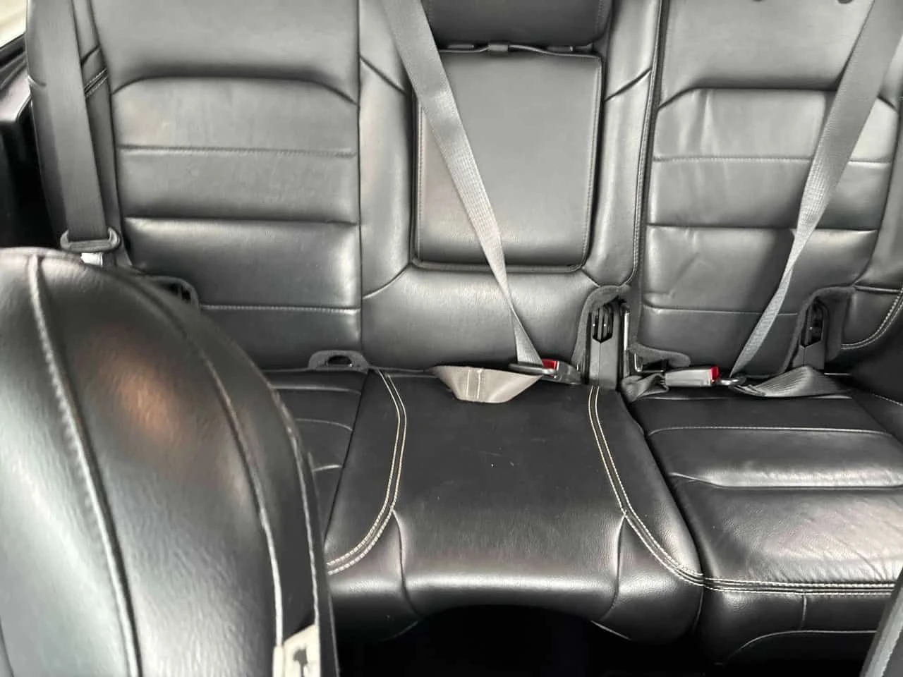 Jeep Wrangler * Unlimited Sahara 80th Anniversary * CARFAX* КЛИП, снимка 11 - Автомобили и джипове - 54078069