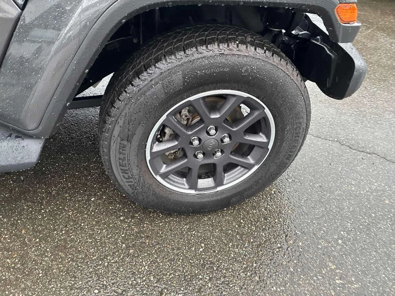 Jeep Wrangler * Unlimited Sahara 80th Anniversary * CARFAX* КЛИП, снимка 7 - Автомобили и джипове - 54078069