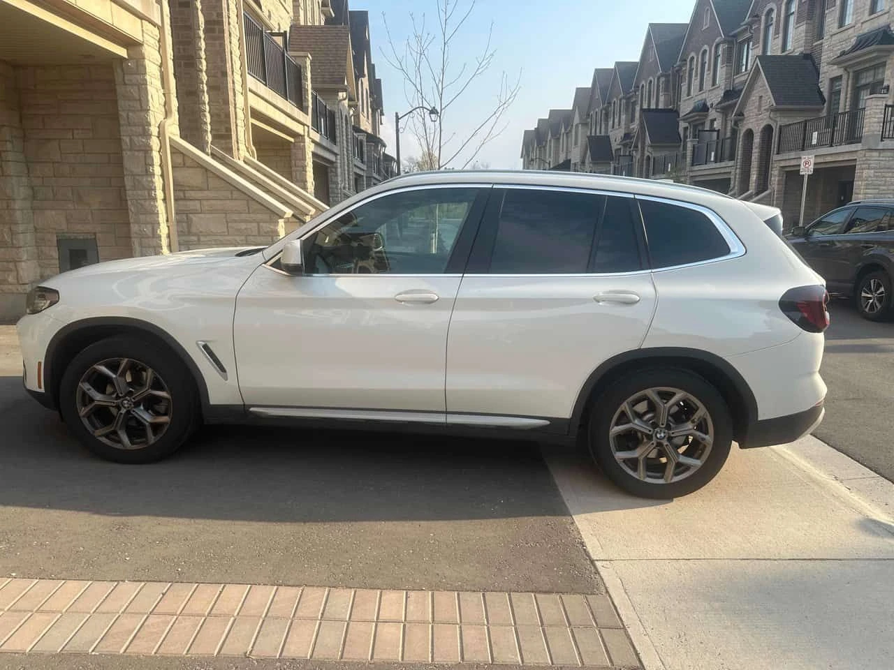 BMW X3 xDrive30i| ПОДГРЕВИ| ПАНОРАМА| ЧЕРВЕН САЛОН| CARFX, снимка 3 - Автомобили и джипове - 54597954