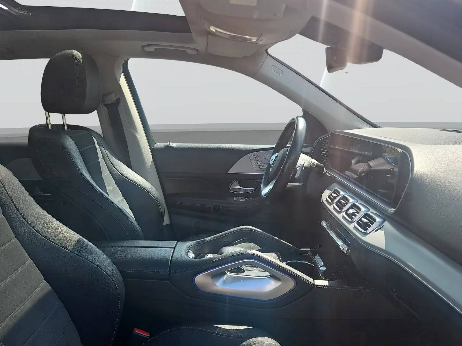 Mercedes-Benz GLE 350 de/4MATIC/333HP/AMG/NIGHT/PANO/360/MEMO/DIGI/347q, снимка 11 - Автомобили и джипове - 54699487