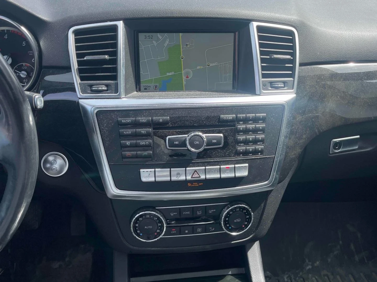 Mercedes-Benz ML 350 AMG-pkg| Harman/Kardon| AIRMATIC| 360| Keyless, снимка 8 - Автомобили и джипове - 54699614