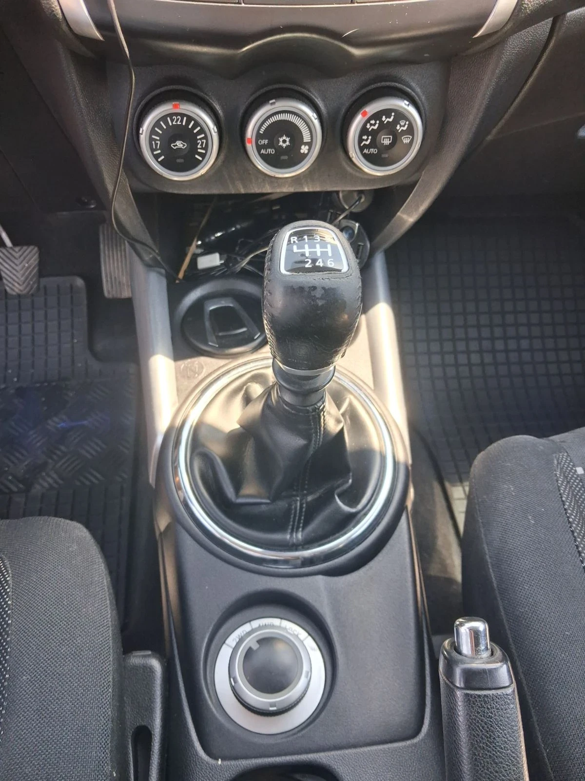Mitsubishi ASX 1.8t, снимка 9 - Автомобили и джипове - 54902596
