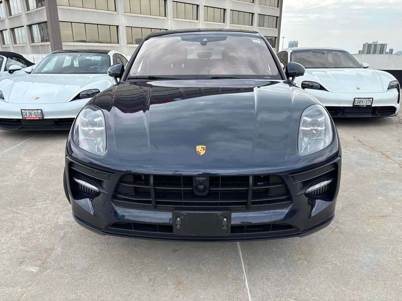 Porsche Macan GTS/ОБДУХВАНЕ/ПАНОРАМА/ДИСТРОНИК/360/OT PORSCHE, снимка 2 - Автомобили и джипове - 54909037