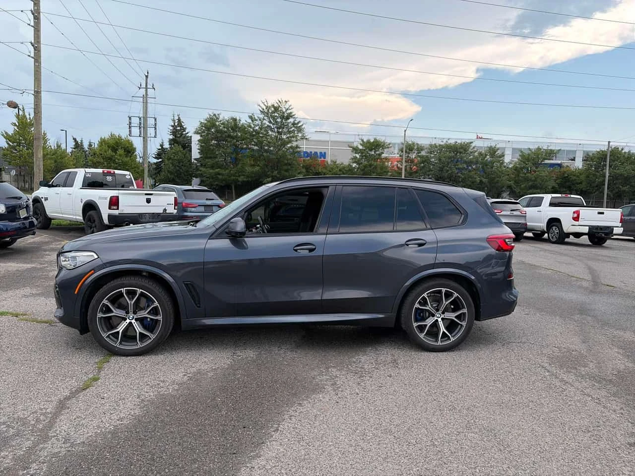 BMW X5 xDrive40i M PKG LASER AIR RIDE  CARFAX, снимка 2 - Автомобили и джипове - 55612629