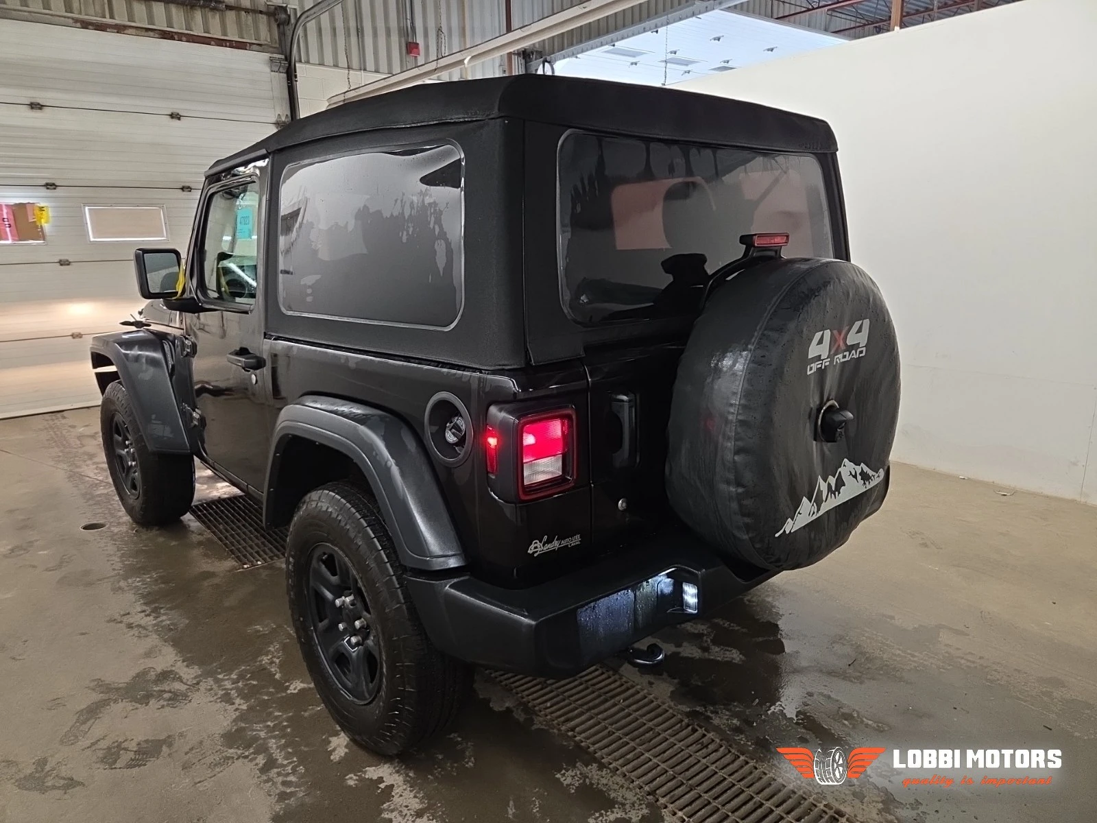 Jeep Wrangler, снимка 4 - Автомобили и джипове - 55928724