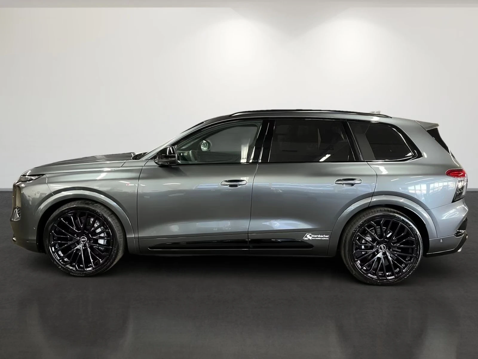 Audi Q7 S-LINE/ TECH PRO/ HUD/ MATRIX/ PANO/ 360/ 7 МЕСТЕН, снимка 3 - Автомобили и джипове - 56116314