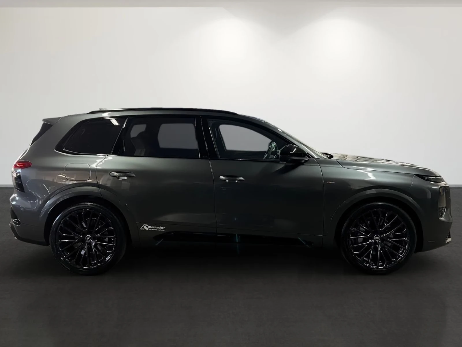 Audi Q7 S-LINE/ TECH PRO/ HUD/ MATRIX/ PANO/ 360/ 7 МЕСТЕН, снимка 6 - Автомобили и джипове - 56116314