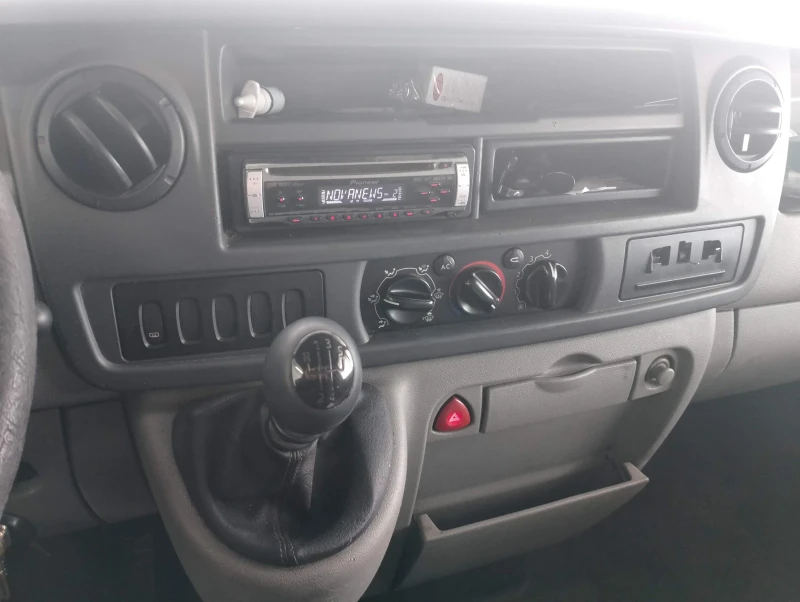 Opel Movano Товарен , снимка 3 - Бусове и автобуси - 52681478