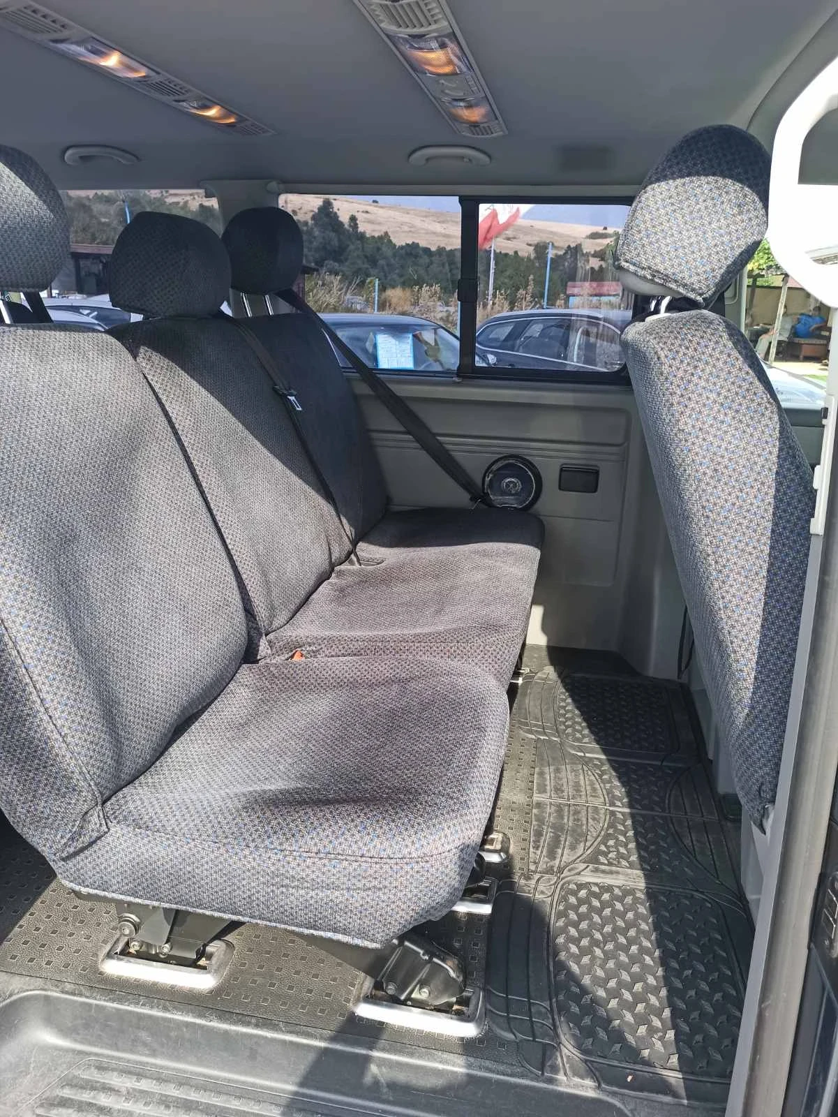 VW Transporter 2 5 tdi  8 -mesta - изображение 9