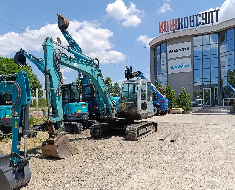 Багер Sunward модел SWE 78SL, снимка 3 - Индустриална техника - 55660626