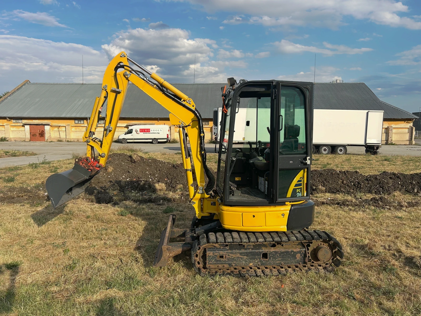 Багер Komatsu PC26MR-3, снимка 2 - Индустриална техника - 56462519