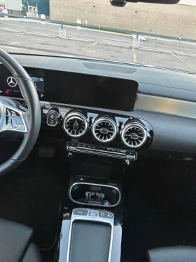 Mercedes-Benz CLA 250 4MATIC | CARFAX | АВТОКРЕДИТ БЕЗ ПЪРВОНАЧАЛНА, снимка 12