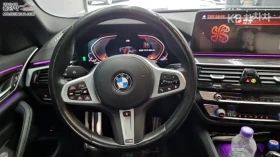 BMW 520 M SPORT + HEAD UP 360CAM PANO FULL, снимка 8