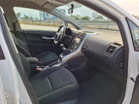 Toyota Auris 1.6i/НАВИ/6СК/2012/194000км, снимка 11