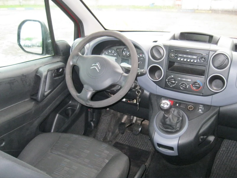 Citroen Berlingo, снимка 14 - Автомобили и джипове - 45314498