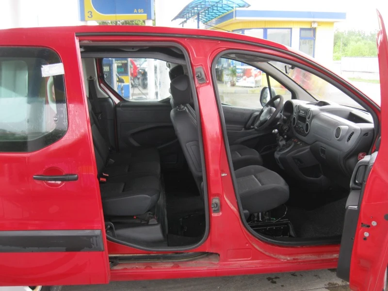 Citroen Berlingo, снимка 12 - Автомобили и джипове - 45314498