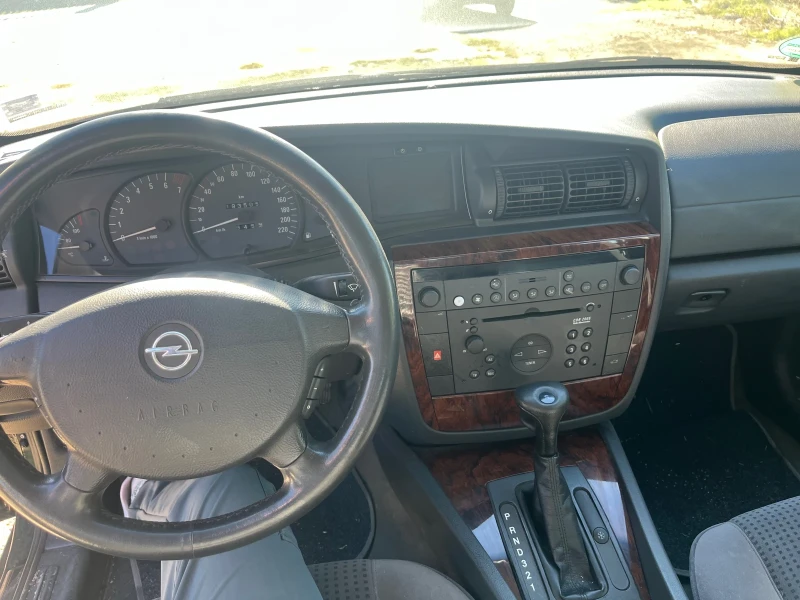 Opel Omega, снимка 8 - Автомобили и джипове - 47640448