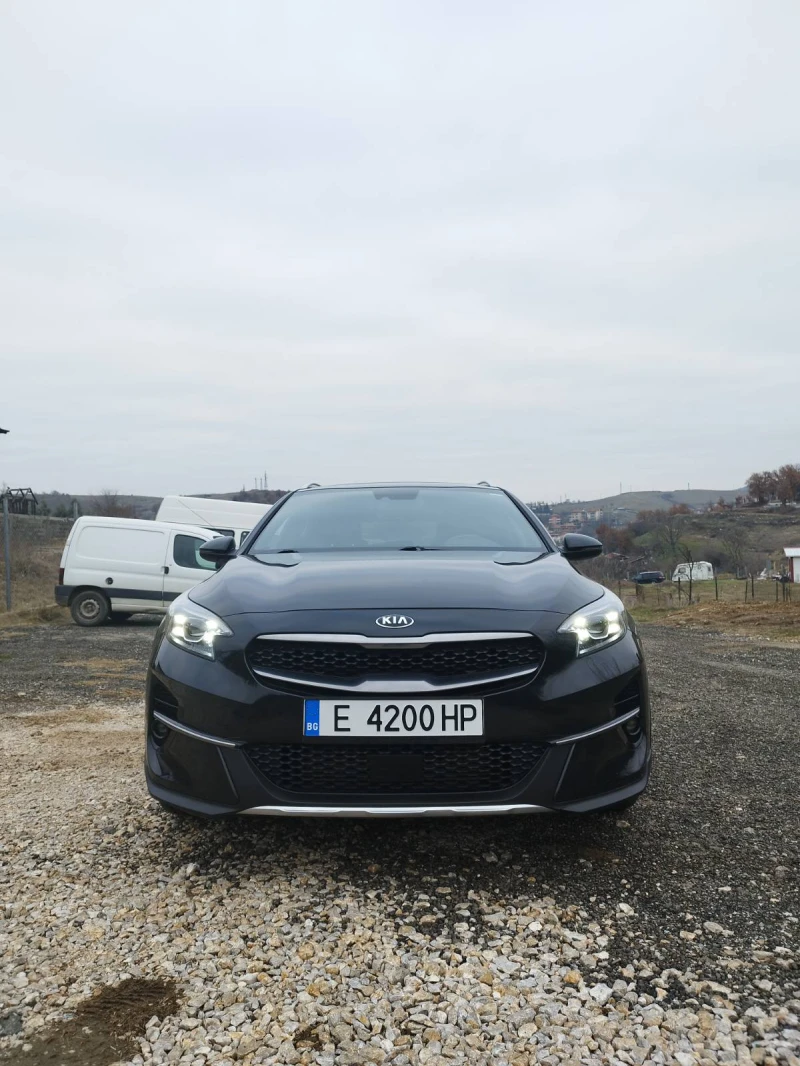 Kia XCeed, снимка 2 - Автомобили и джипове - 48371518