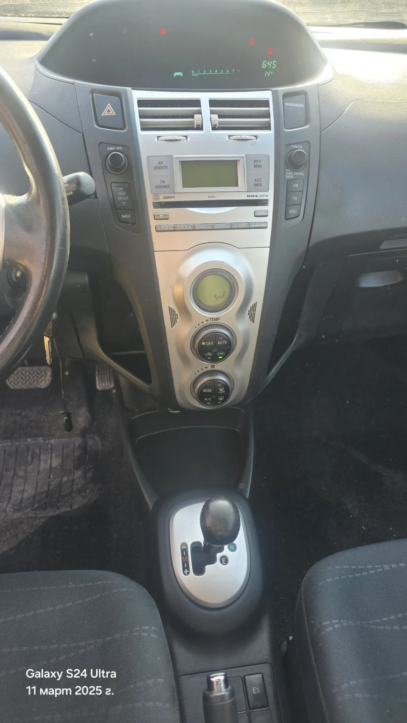 Toyota Yaris, снимка 6 - Автомобили и джипове - 49445065