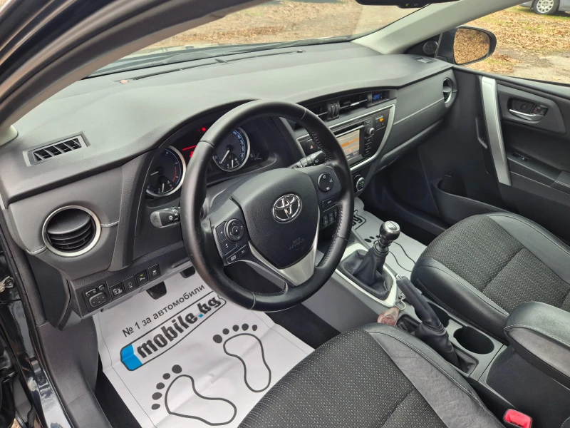 Toyota Auris 1.4D-4D FULL NAVI KEYLESS CAMERA КОЖА, снимка 9 - Автомобили и джипове - 52308329