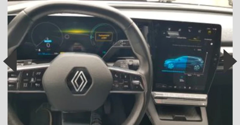 Renault Megane E-Tech, снимка 2 - Автомобили и джипове - 52595015