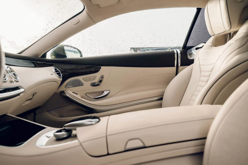 Mercedes-Benz S 550 Coupe 4Matic * CARFAX* * АвтоКредит* (ЦЕНА ДО БГ), снимка 16 - Автомобили и джипове - 52690812