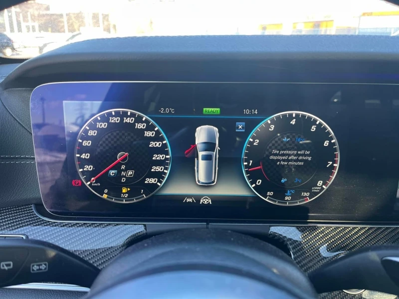 Mercedes-Benz E 53 AMG * CARFAX * БЕЗ ПЪРВОНАЧАЛНА ВНОСКА, снимка 8 - Автомобили и джипове - 53216276