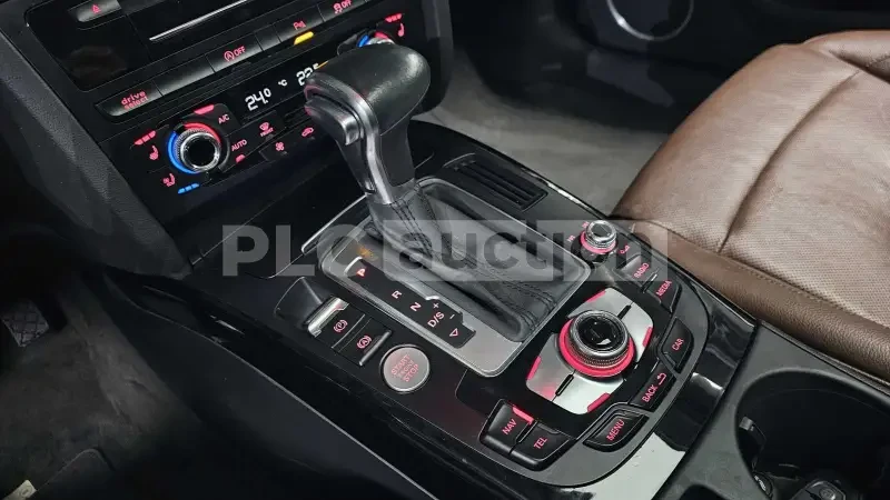 Audi A5 2.0TDI* Quattro* ОБДУХВАНЕ* КАМЕРА* ПАМЕТ, снимка 7 - Автомобили и джипове - 54223938