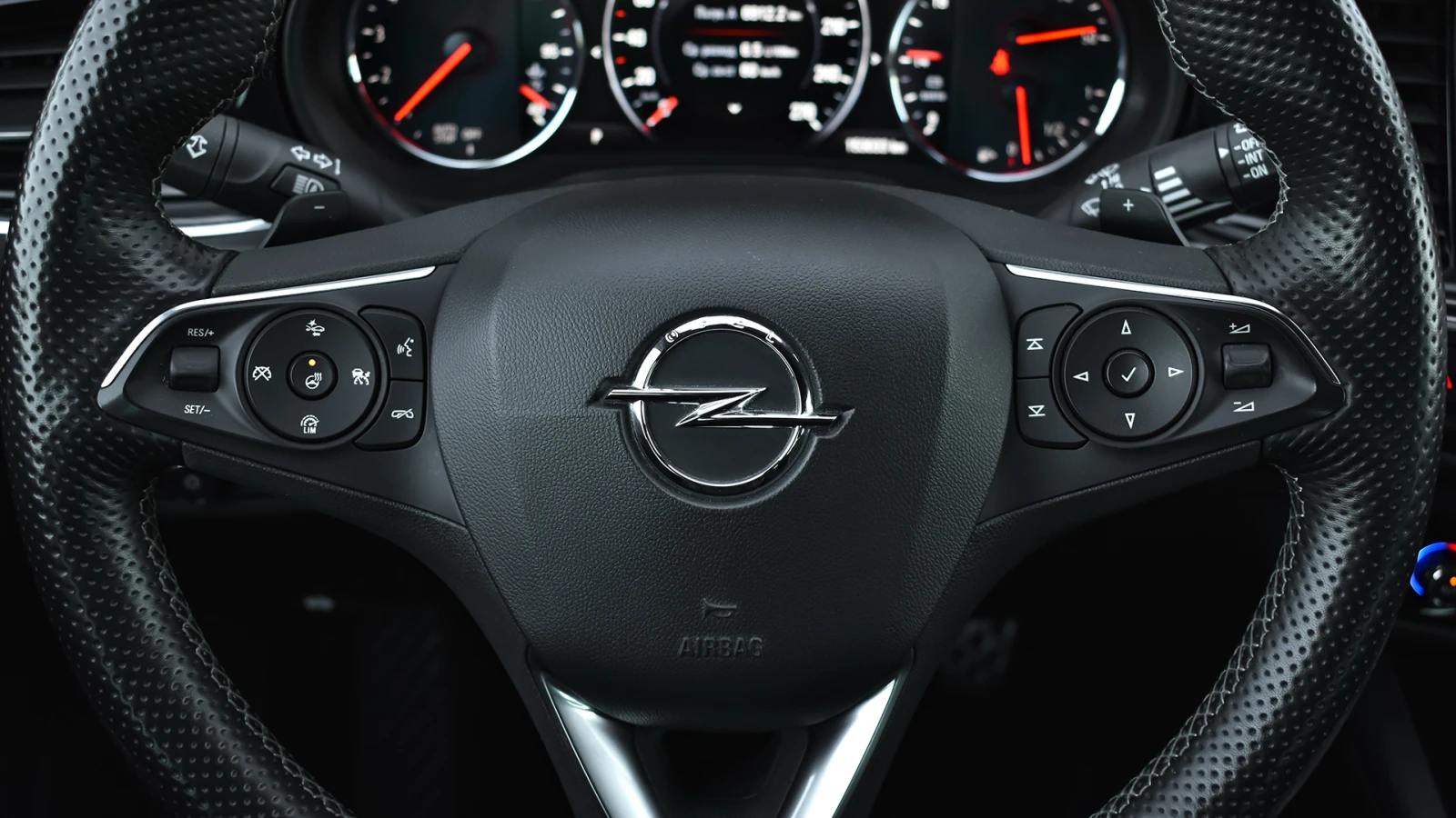 Opel Insignia Sports Tourer 2.0d Innovation Automatic | Mobile.bg   12