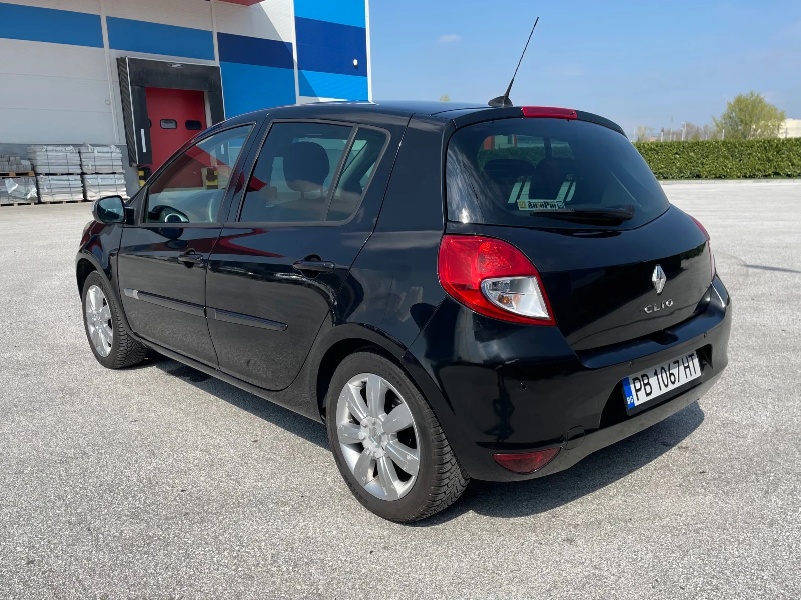 Renault Clio 1.2 ГАЗ - изображение 3