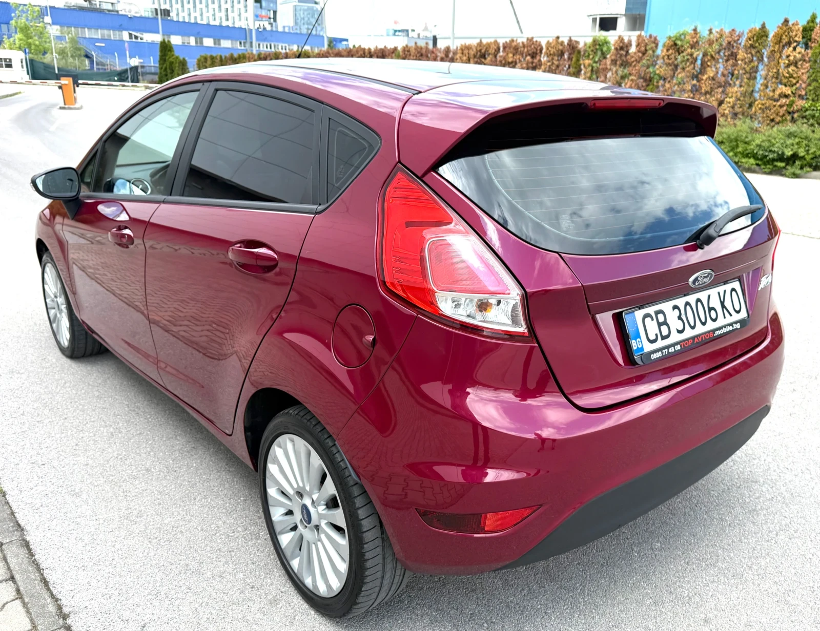 Ford Fiesta 1.25i/82kc/Facelift/С регистрация!/Обслужена - изображение 6