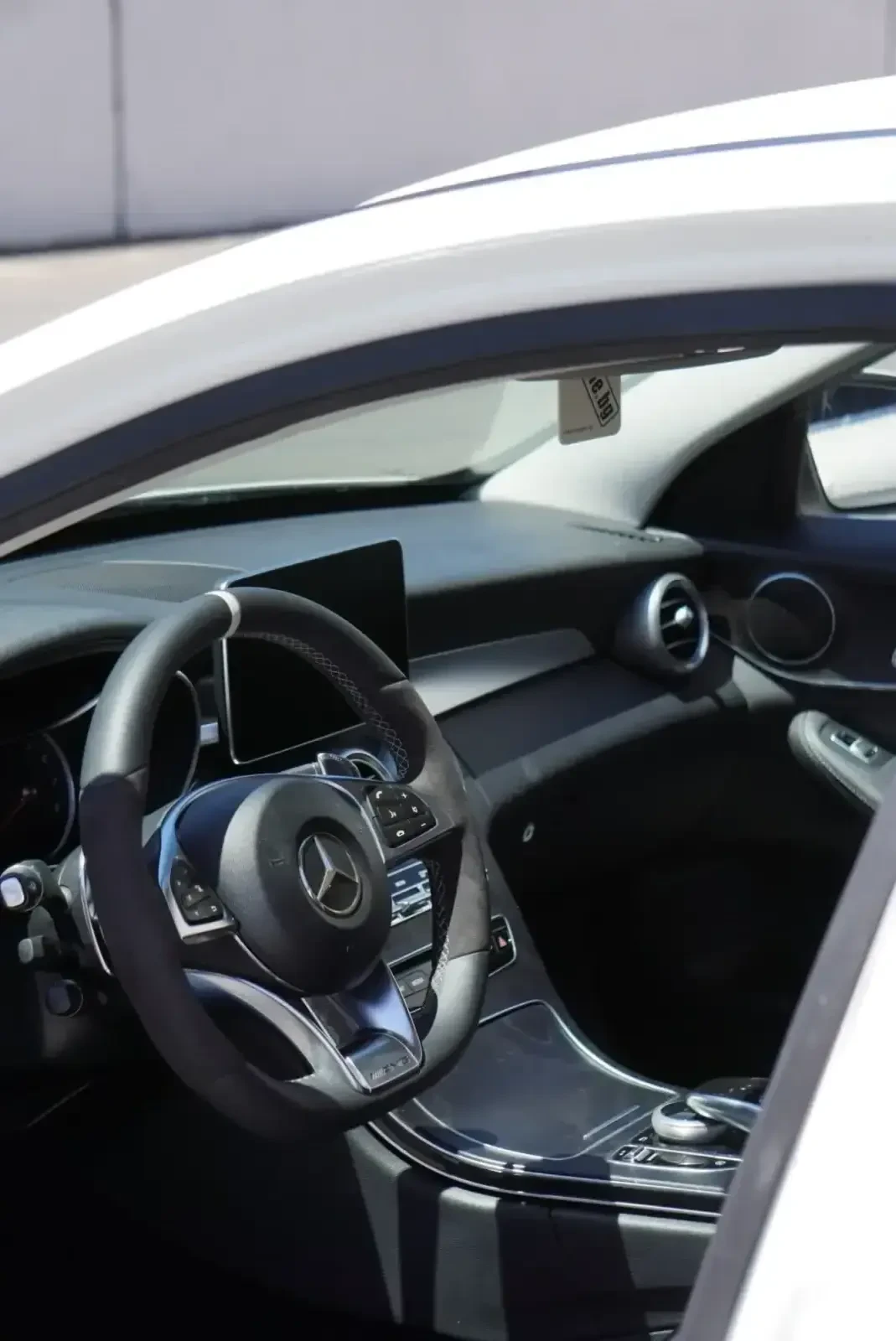 Mercedes-Benz C 300 КАМЕРА* DISTRONIC* Ребилд на мотор с гаранция! - изображение 10