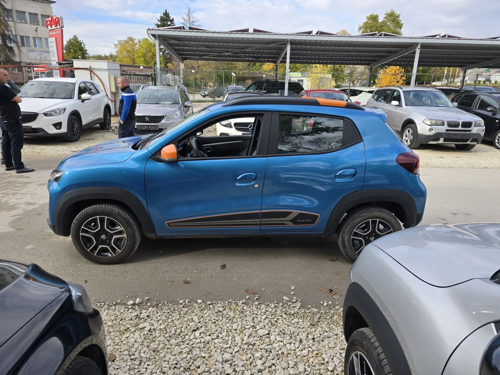 Dacia Spring Comfort Plus 45 CCS Гаранция Лизинг - изображение 2