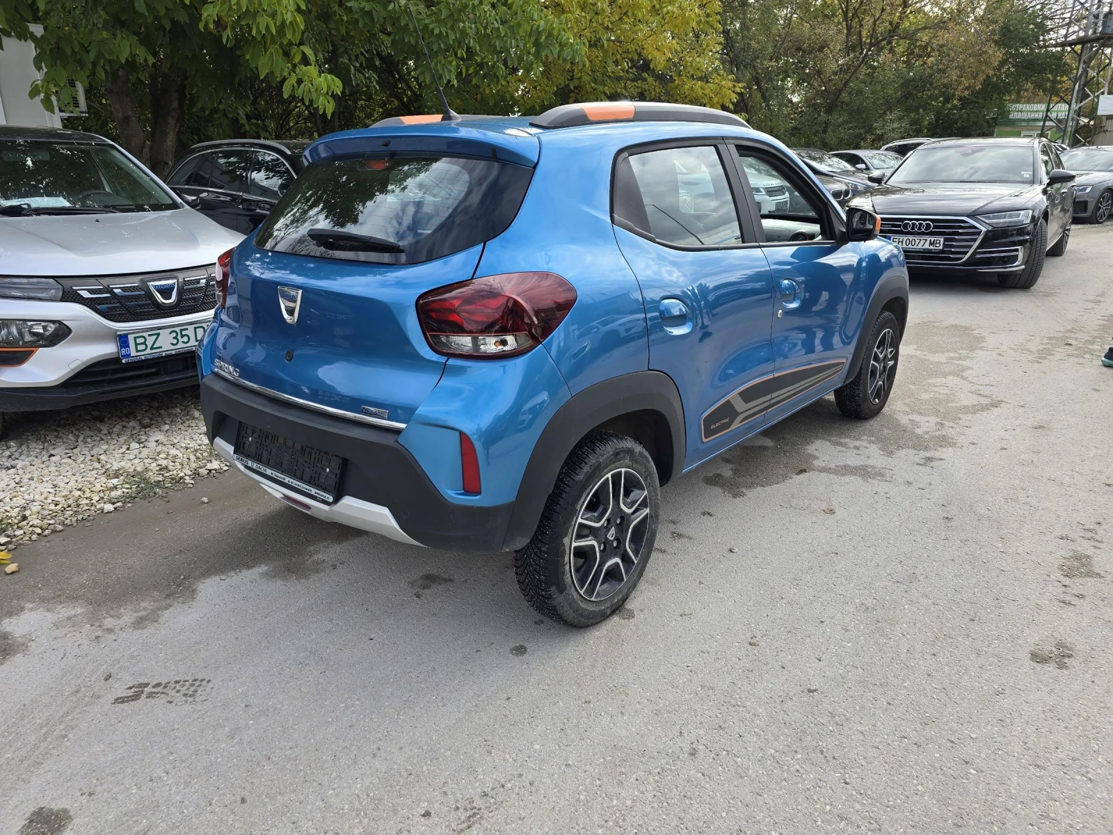 Dacia Spring Comfort Plus 45 CCS Гаранция Лизинг - изображение 5